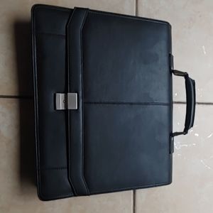 Genuine Leather Business Case - New
